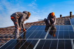 Pourquoi faire appel aux services d’un professionnel pour l’installation des panneaux solaires 